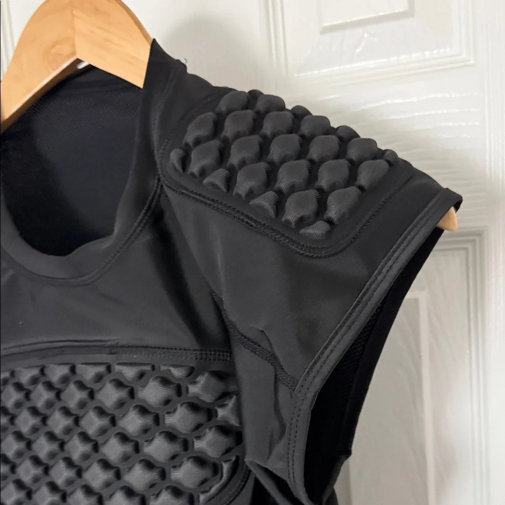 TUOYR Men’s Football Padded Shirt - Compression Adult Vest - Protective - Picture 7 of 16